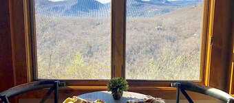 Couples Retreat with breathtaking mountain views!!