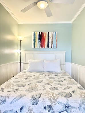 1 bedroom, iron/ironing board, WiFi, bed sheets - BEACHSIDE COMMUNITY•2nd Floor•Private Beach Access•Pool•Kitchen•BBQ Grills (Atlantic Beach)