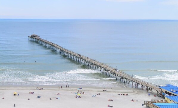 Una spiaggia nelle vicinanze