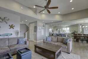 Kamin, Stereoanlage, Arbeitsbereiche