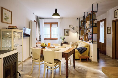 Villa PoliFlora is a modern apartment in Monticchiello of Pienza in Tuscany.