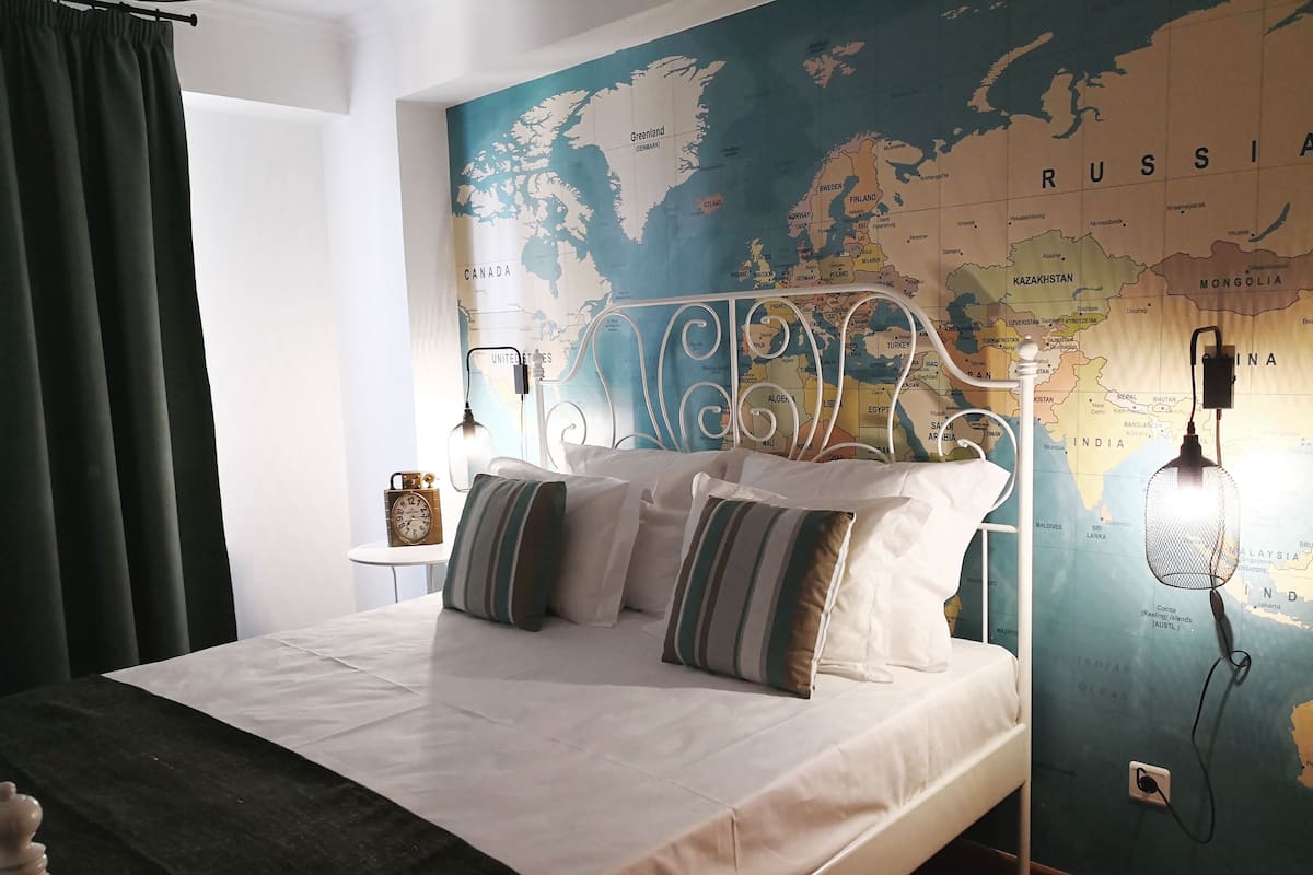 Family Apartment, 2 Bedrooms, Kitchenette | 1 bedroom, in-room safe, blackout drapes, soundproofing