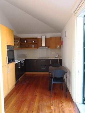 Superior Apartment, 1 Bedroom, Kitchenette | Private kitchen