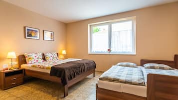 Apartamento Confort, 2 habitaciones (1) | 2 dormitorios, escritorio, cortinas opacas y sistema de insonorización