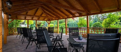Daily buffet breakfast (EUR 7 per person)