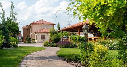 Apartmanovy dom Villa Ephélia