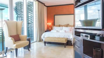 Tabla de planchar con plancha, cuna de viaje y wifi gratis