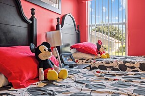 5 chambres, fer et planche à repasser, lit parapluie, Wi-Fi gratuit