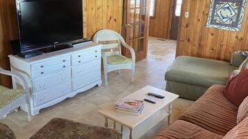 Télévision, cheminée