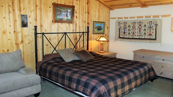 3 bedrooms, bed sheets