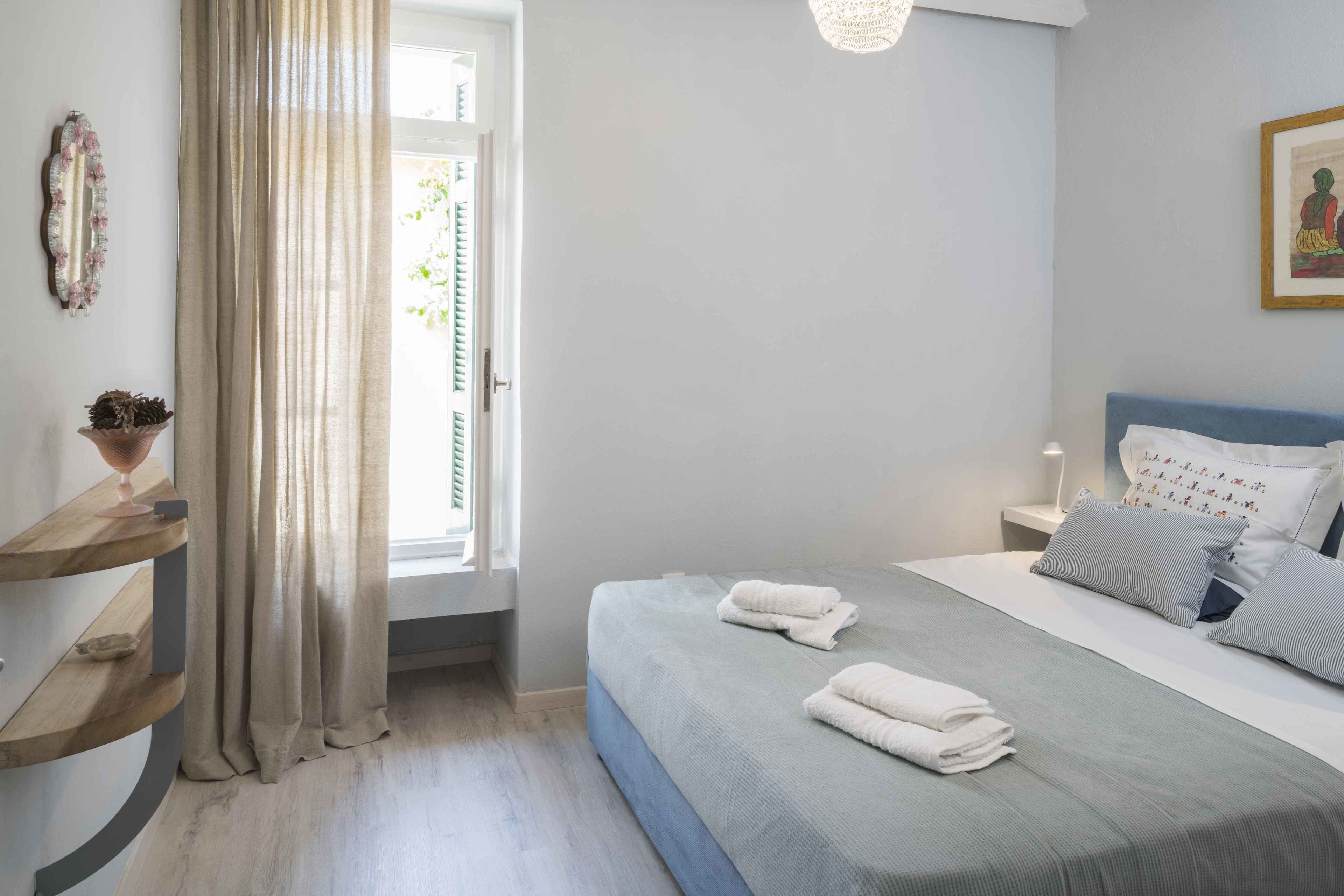 House, 4 Bedrooms | 4 bedrooms, in-room safe, individually furnished, iron/ironing board