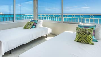 3 bedrooms, in-room safe, iron/ironing board, free WiFi