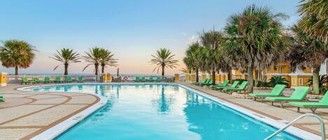 Innenpool, beheizter Pool