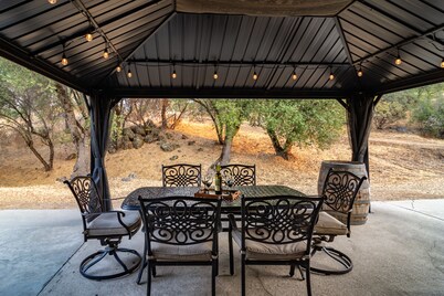 FREE EV charger
Visit Yosemite stay at Valley Oak Vacations.