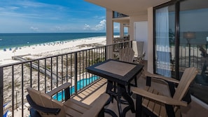 Outdoor dining - Phoenix East II ~ Three Bedroom - Condo 2065 (Orange Beach)