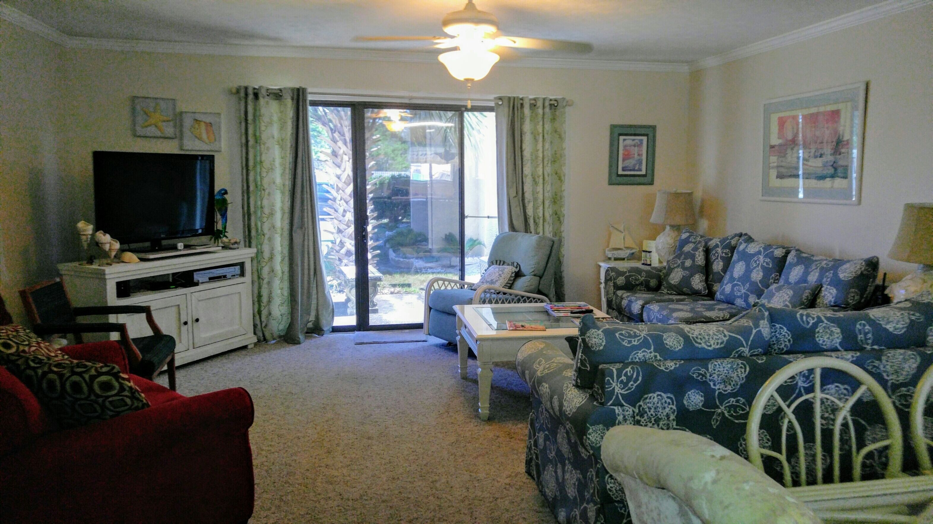 living room with seating for 8