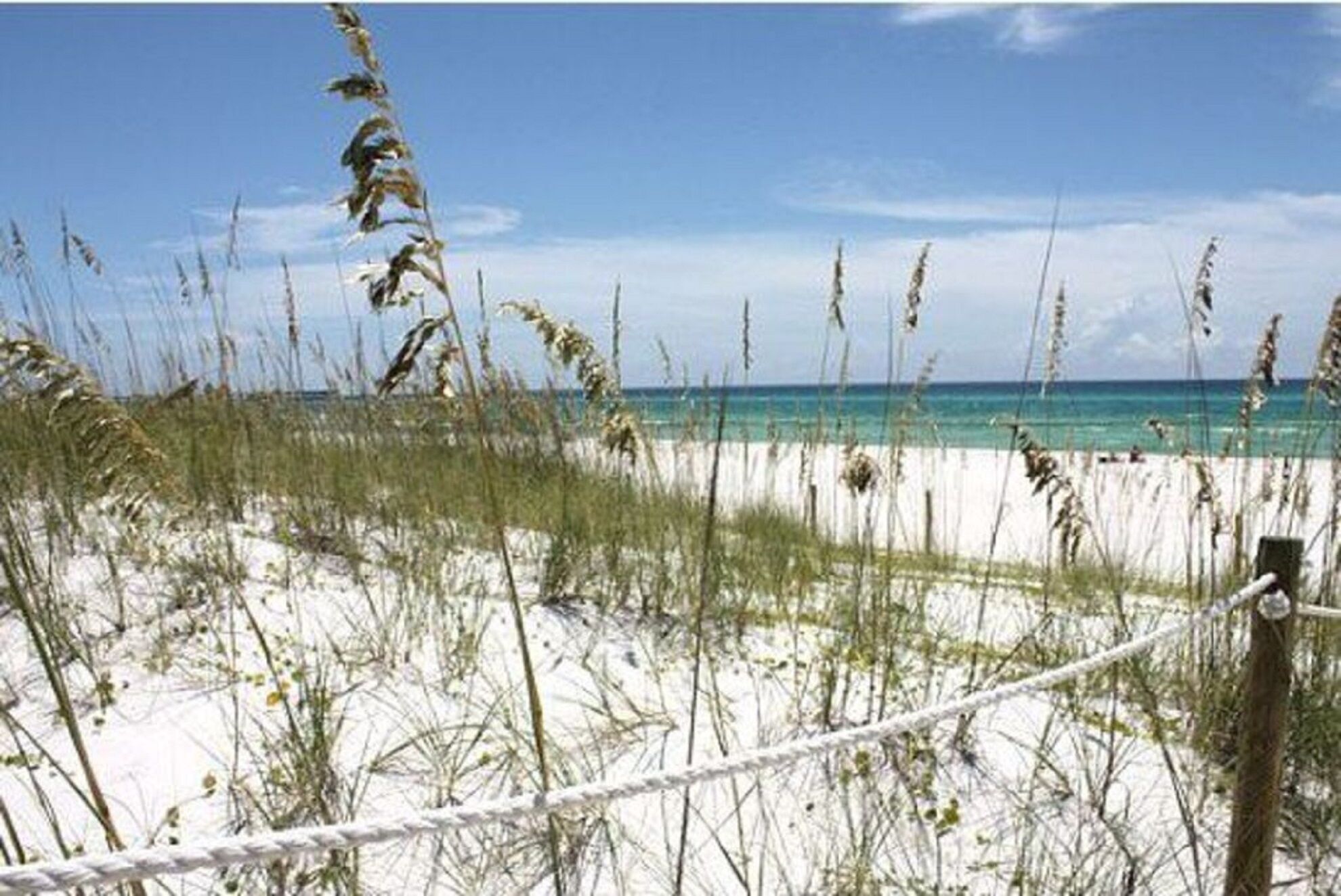 white sand beaches throughout panama city beach