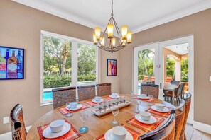 Dining - M12 - Beautiful house in Key Colony offering 4 bedrooms, pool and dockage! (Key Colony Beach)