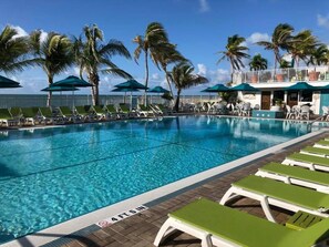 Pool - M123 - Cabana Beach Duplex! Premier location across the street from Cabana Beach Club! (Key Colony Beach)