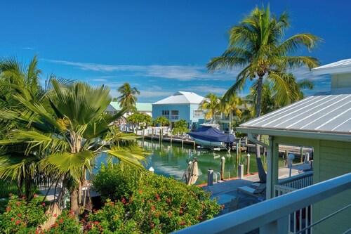 M123 - Cabana Beach Duplex! Premier location across the street from Cabana Beach Club!