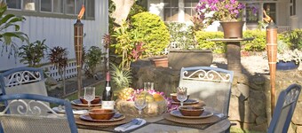 Fern Grotto Inn -Trip Advisor & Lonely Planet Recommends our Old Style Cottages!