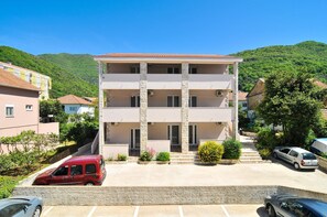 Front of property - Apartments Samardzic (Tivat)