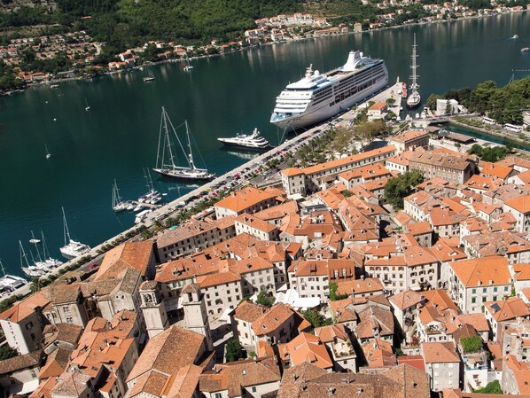 Khuôn viên nơi lưu trú