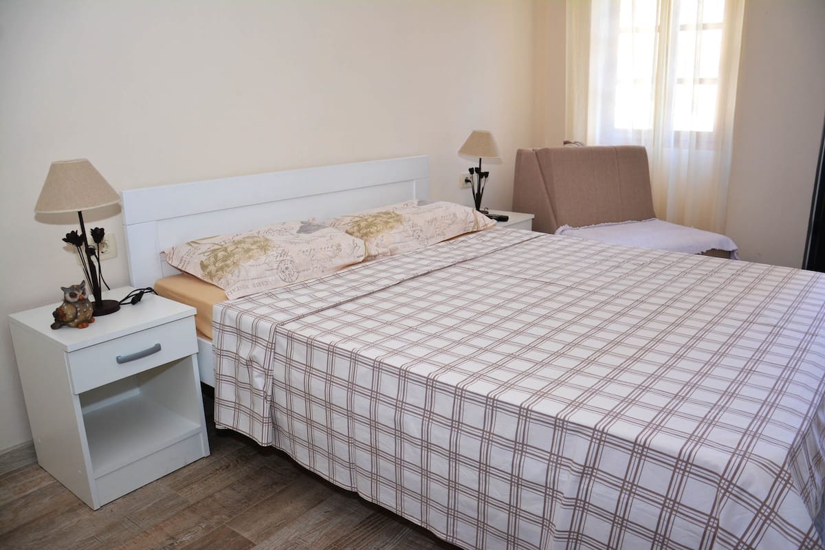 apartment, terrace, sea view | desk, iron/ironing board, free wifi, bed sheets