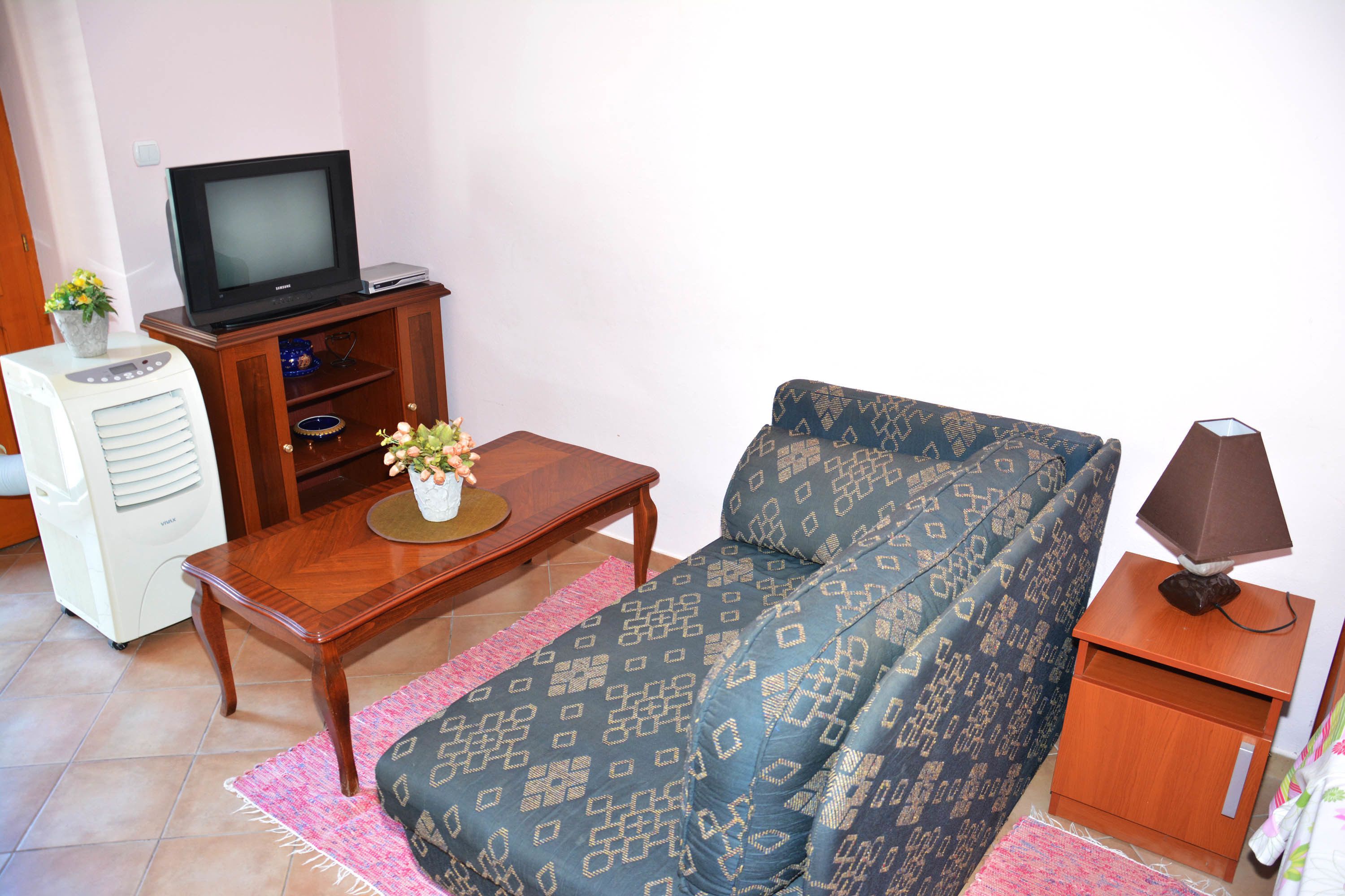 studio, sea view | living area | flat-screen tv