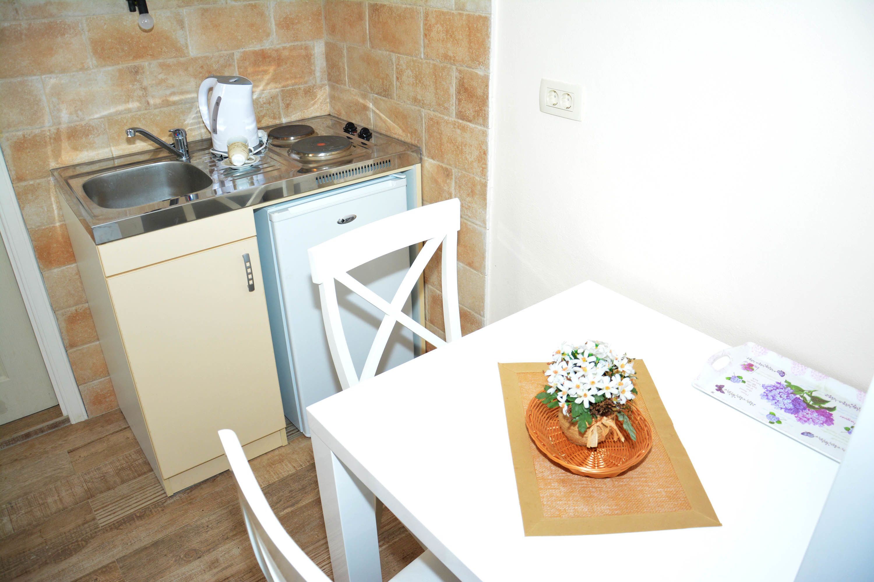 apartment, terrace, sea view | private kitchenette | fridge, stovetop, electric kettle, cookware/dishes/utensils