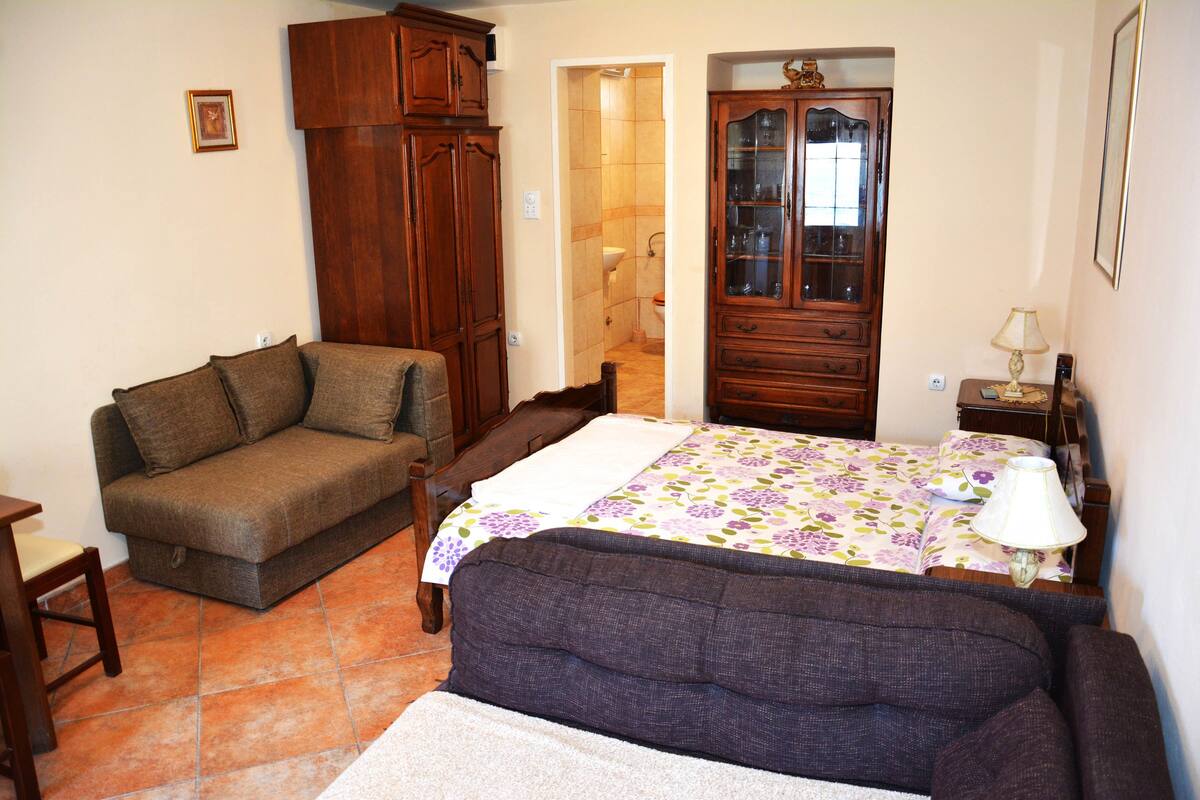apartment, 1 bedroom, sea view | desk, iron/ironing board, free wifi, bed sheets