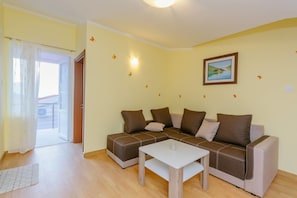 Apartment, 1 Bedroom, Sea View (5) | Living area - Paradise Bay Apartments (Kotor)