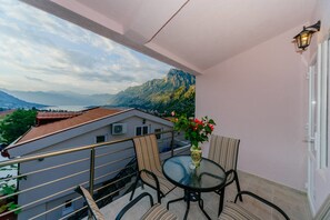 Balcony - Paradise Bay Apartments (Kotor)