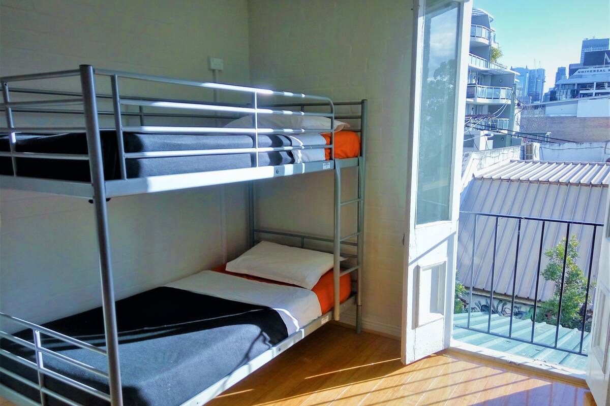 Gemeinsamer Schlafsaal, Gemischter Schlafsaal, Gemeinschaftsbad | Ausblick vom Zimmer