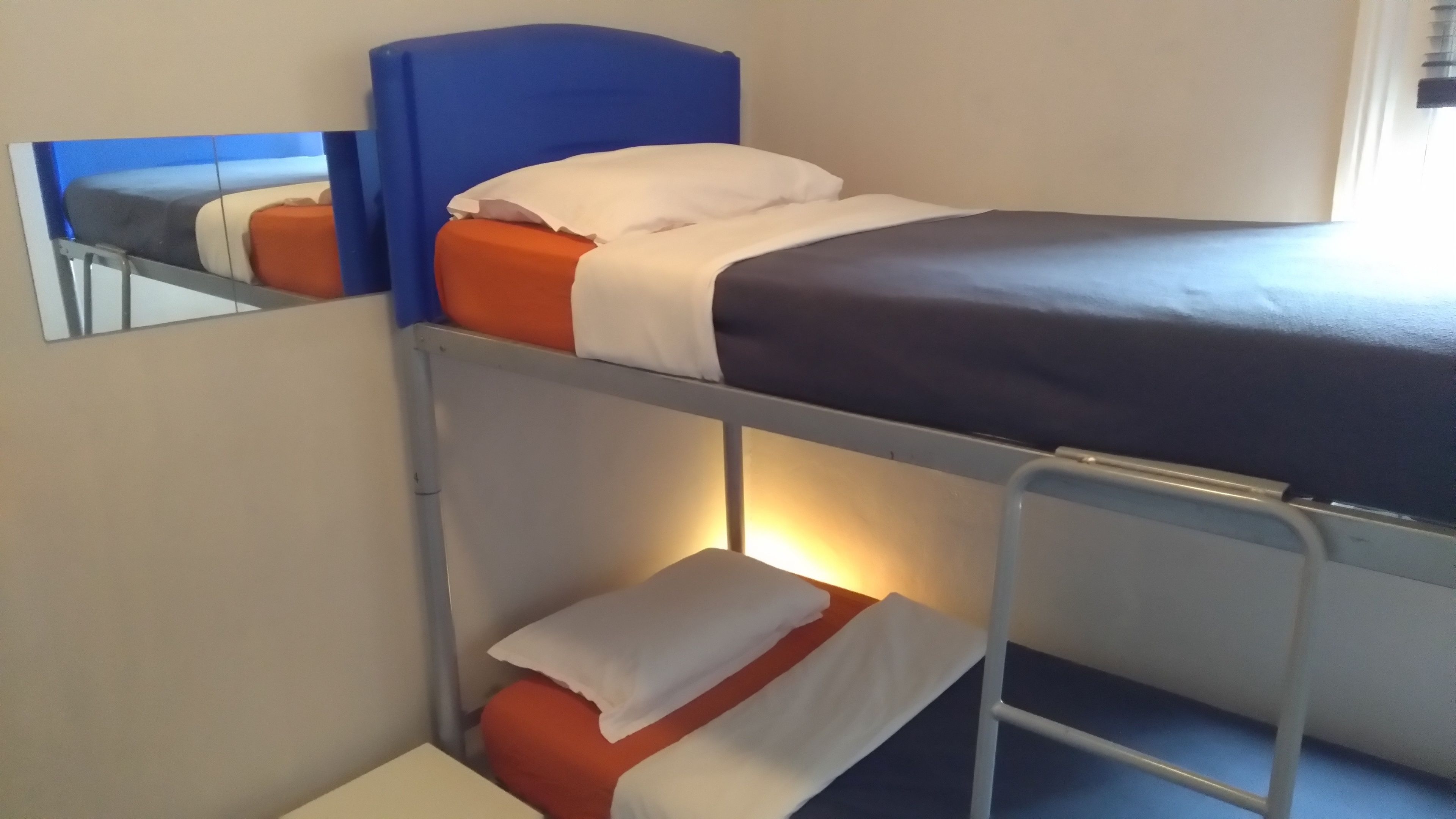 Basic-Zweibettzimmer, Gemeinschaftsbad