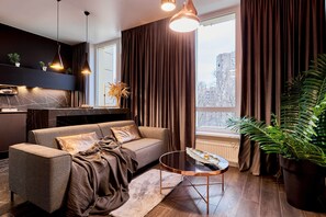 ZH68 Black pearl apartment (Zhilyanskaya street, 68) | 1 bedroom, premium bedding, individually decorated - MigApartment (Kyiv)