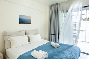 Apartament | 1 dormitori, caixa forta a l'habitació i cortines opaques 