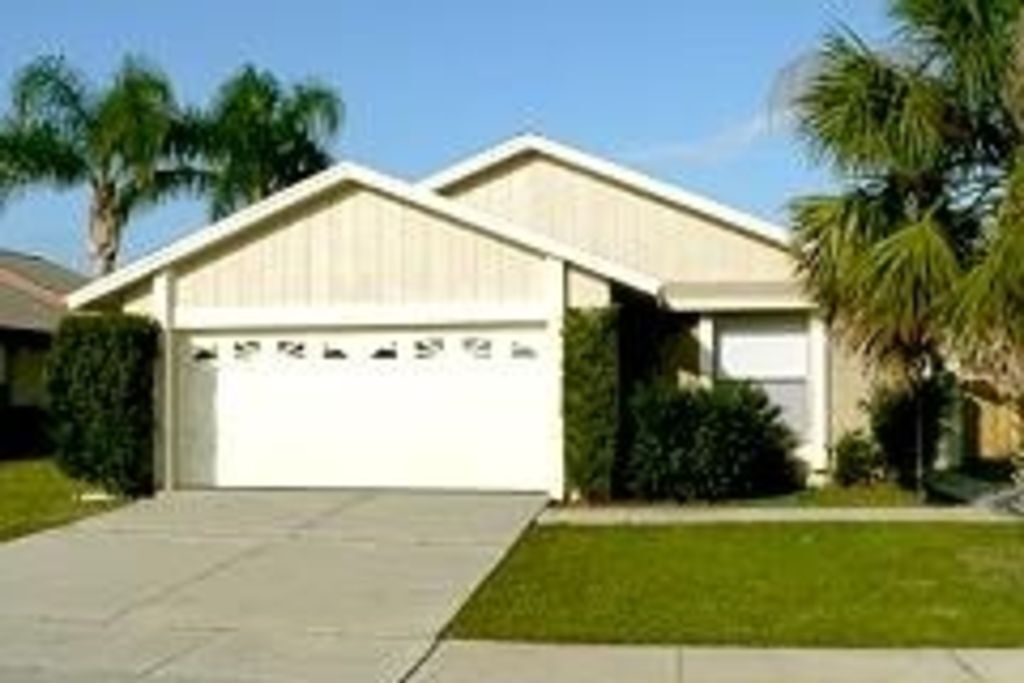 Home 5 min from Disney,Perfect for Families & Pets! Fenced Yard, Pool! Free Wifi