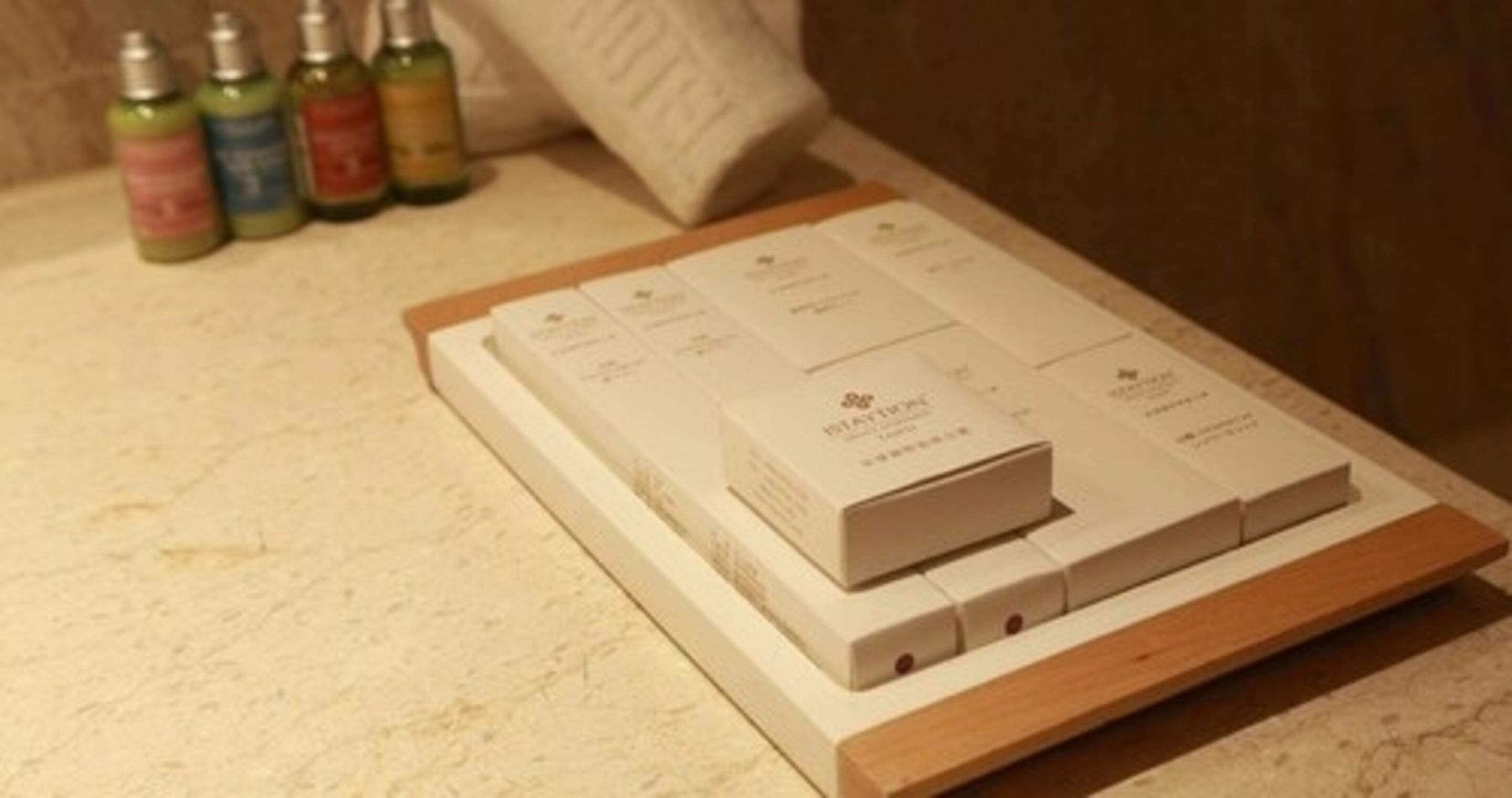 combined shower/bathtub, hair dryer, towels, soap