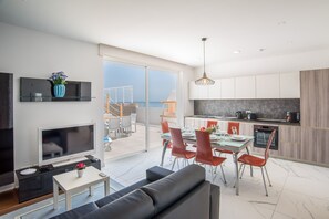 Téléviseur, lecteur de DVD