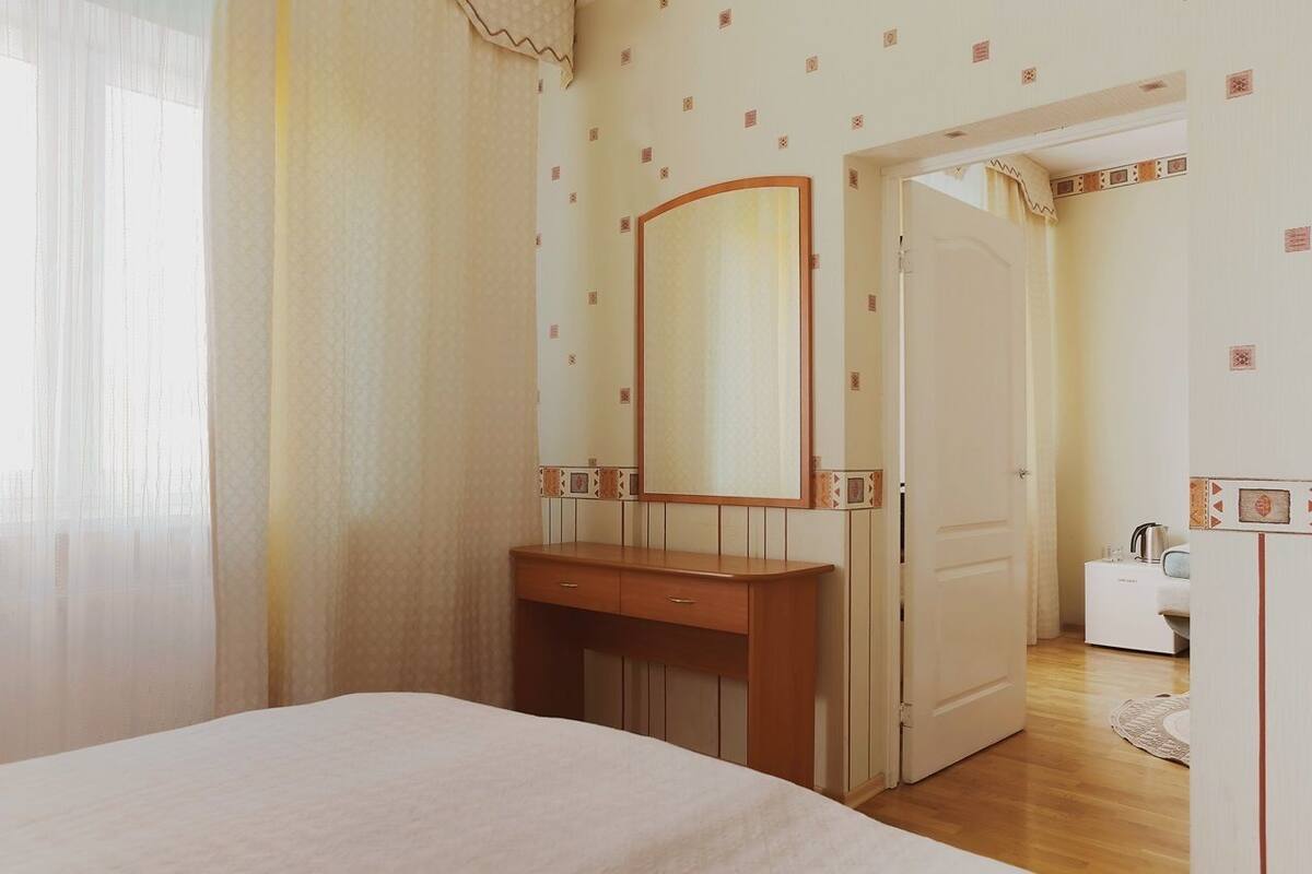 Blackout curtains, free WiFi, bed sheets