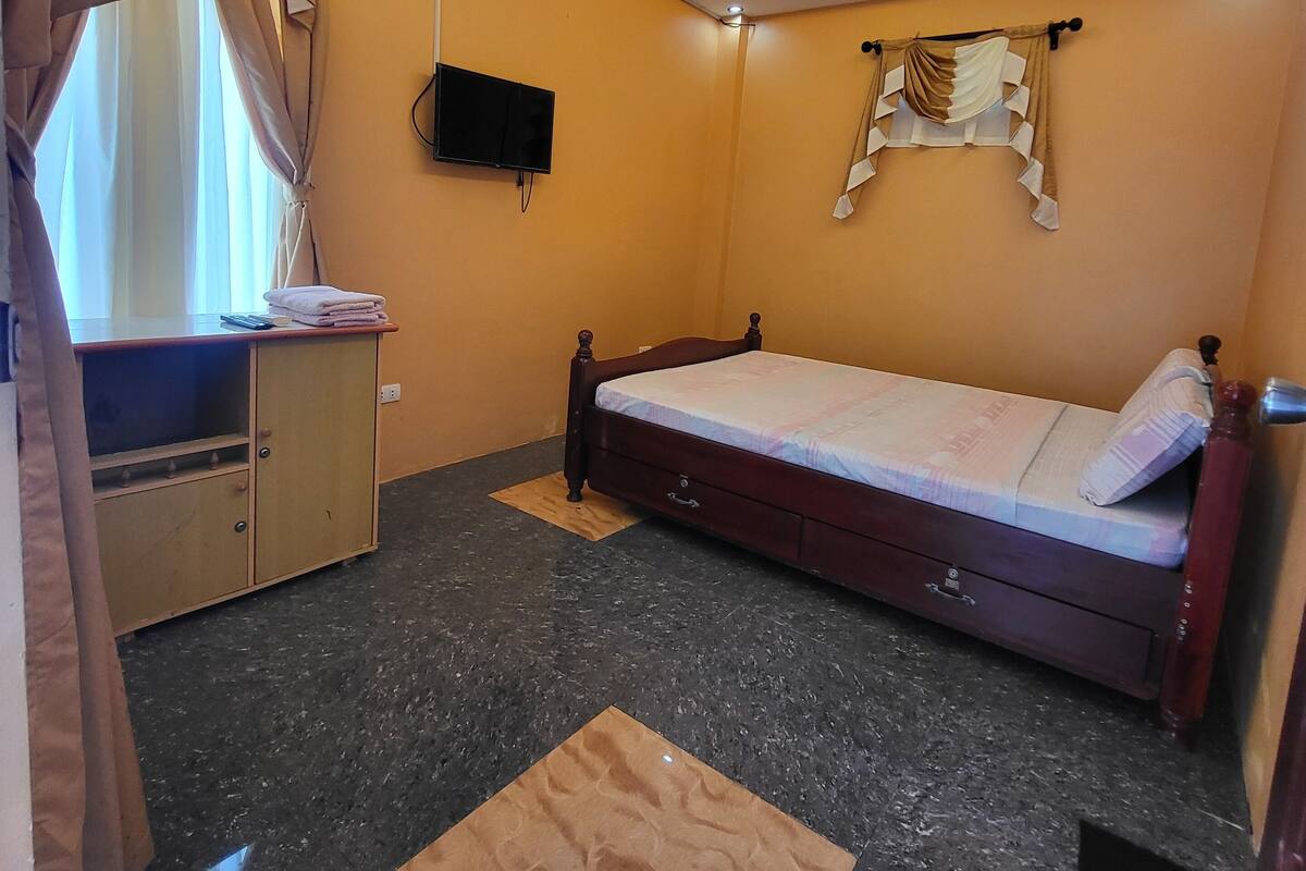 Standard Room | Iron/ironing board
