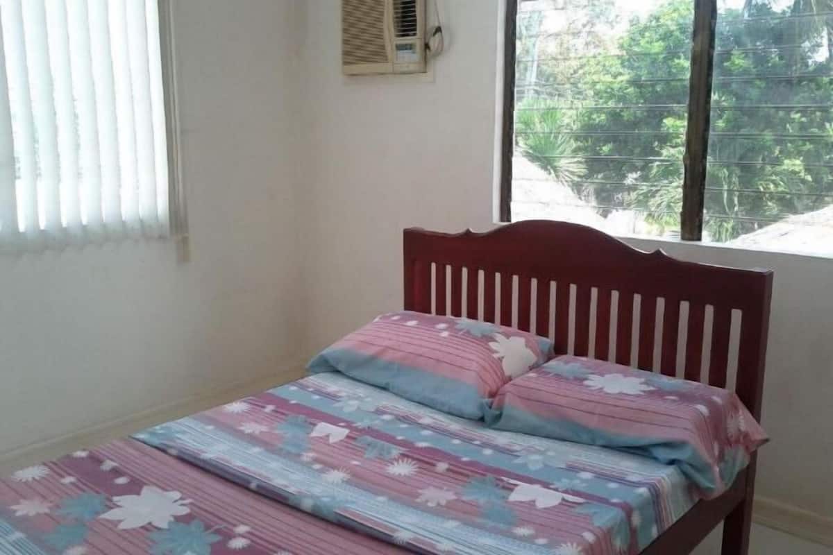 Iron/ironing board