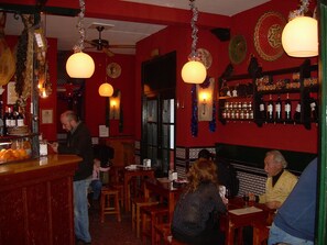 Dining - River House  Villa 7 pax next to Cathedral  (Sevilla)