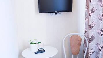 Yhden hengen standard-huone | Oleskelualue | Televisio