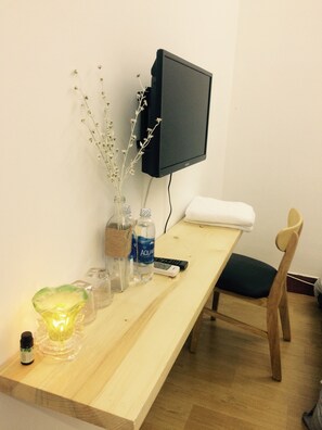 Twin Room | Room amenity - Condodo Hostel (Ho Chi Minh City)