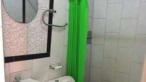 Unclassified image, 2 of 15, button - Hostal Bryana (Baños de Agua Santa)