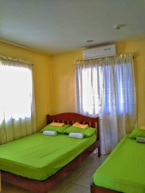Deluxe Double Room, Shared Bathroom | In-room safe, desk, soundproofing, free WiFi - D' Downhill (Oslob)