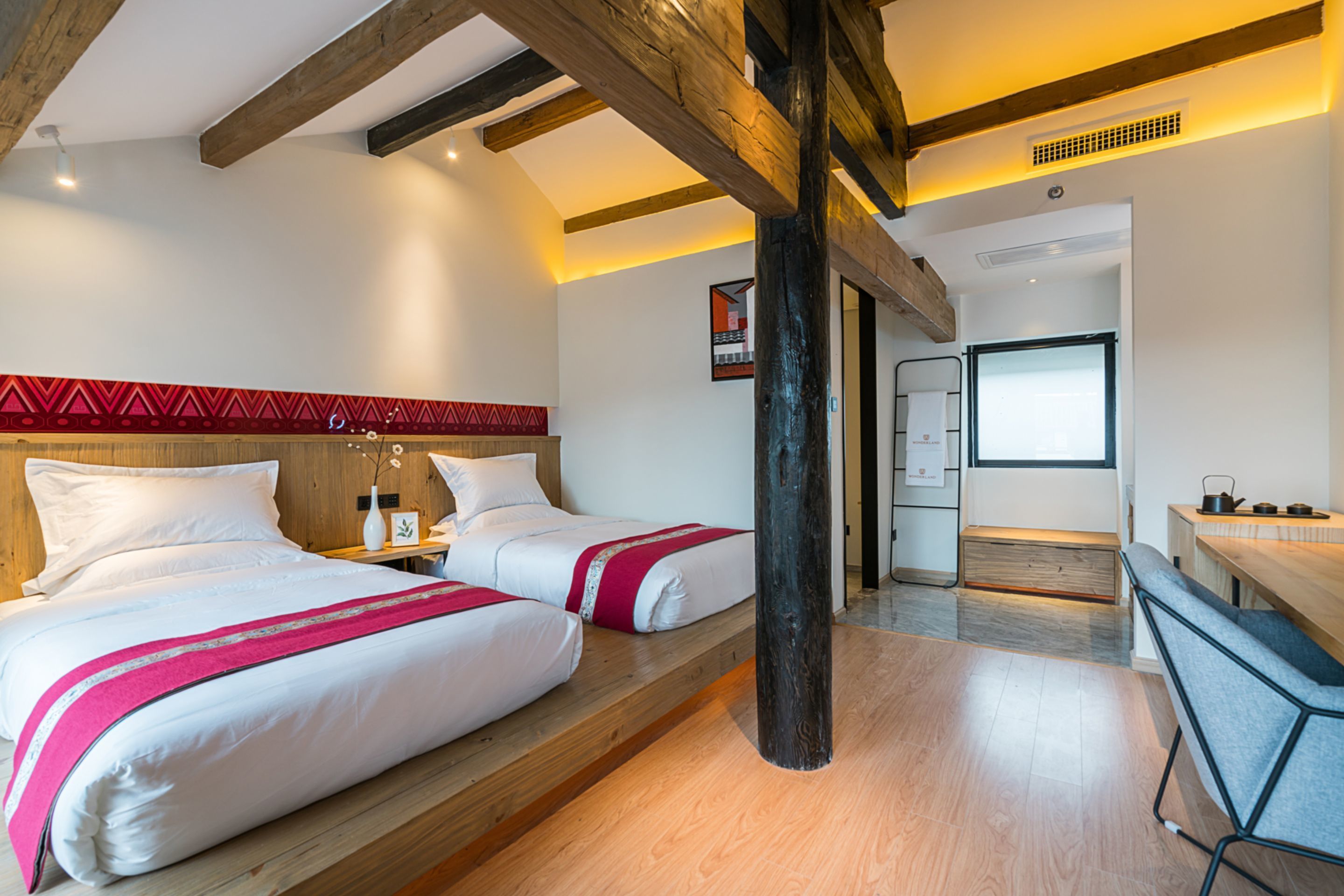 Phòng 2 giường đơn Superior | Két bảo mật tại phòng, bàn, màn/rèm cản sáng 