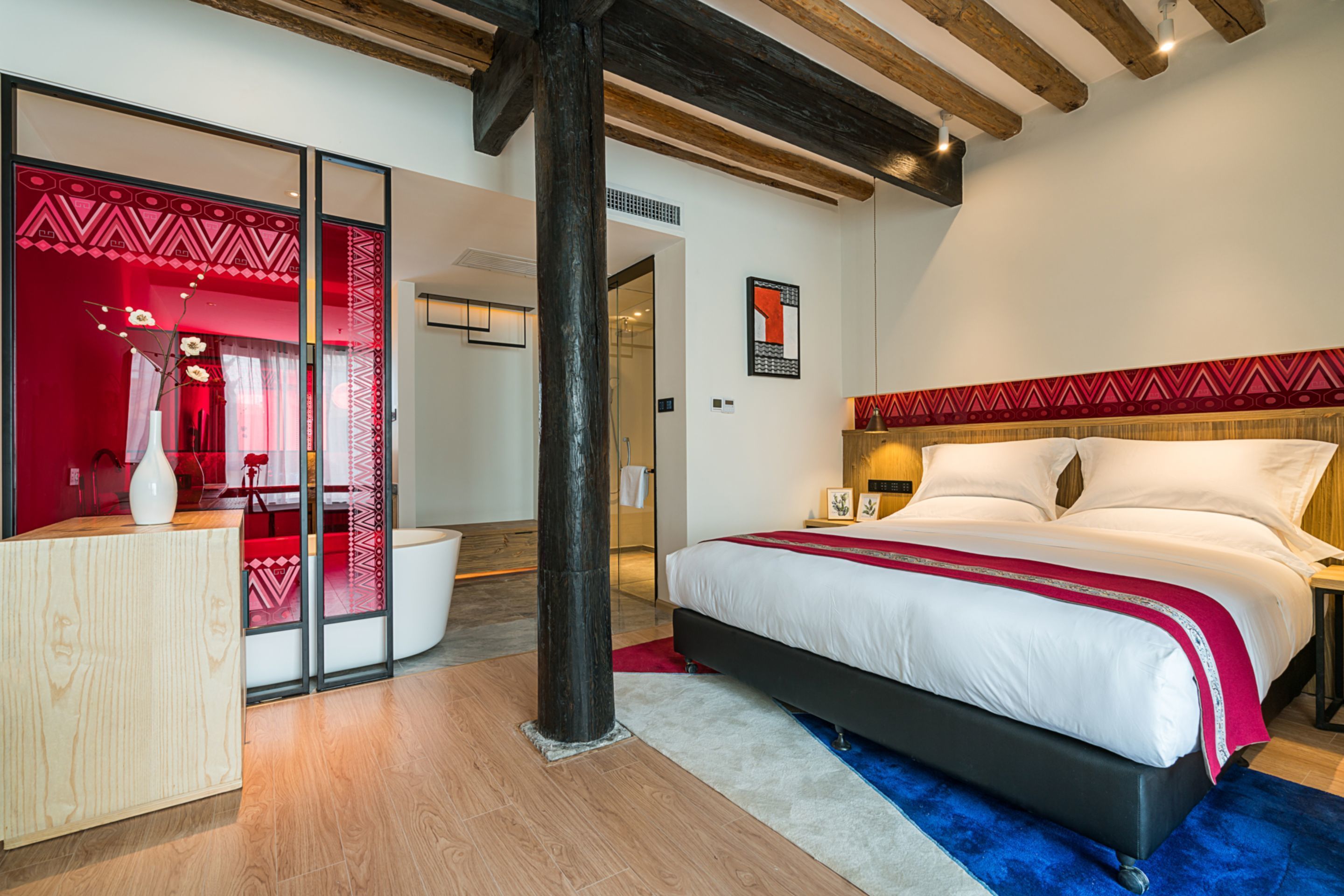 Phòng Suite dành cho gia đình | Két bảo mật tại phòng, bàn, màn/rèm cản sáng 